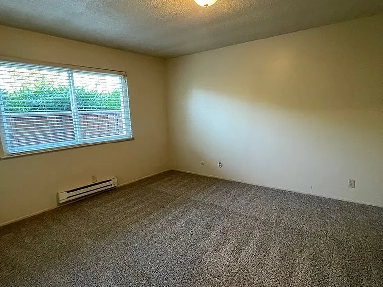 350 - 2905 Old Almaden Rd — Photo 7