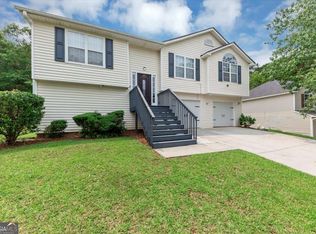 2880 Field Spring Dr, Lithonia, GA 30058