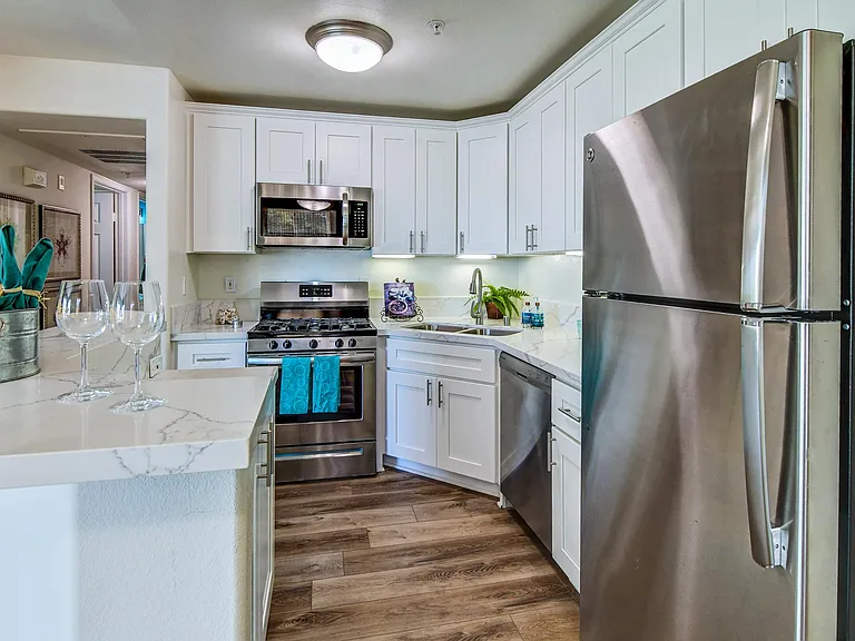 Prominence Apartments — Photo 39