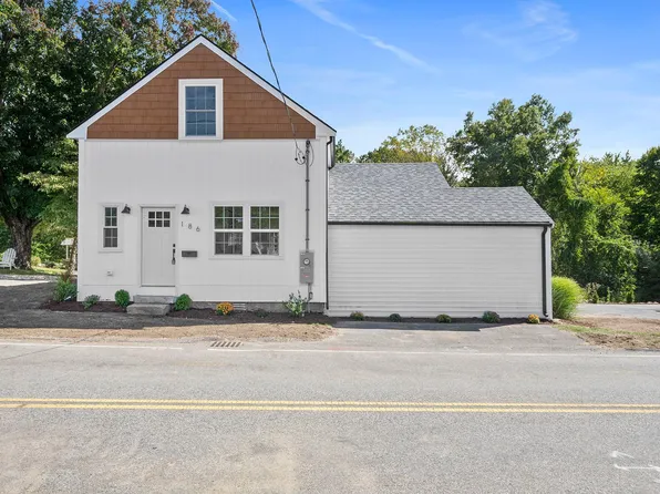 186 Elm St, Hanover, MA 02339