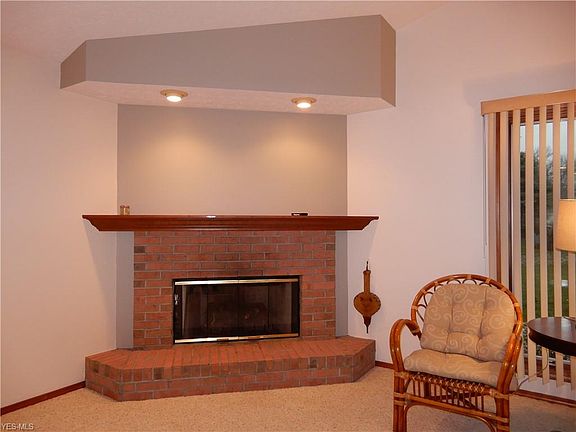 4th image of 32847 Woodstone Cir