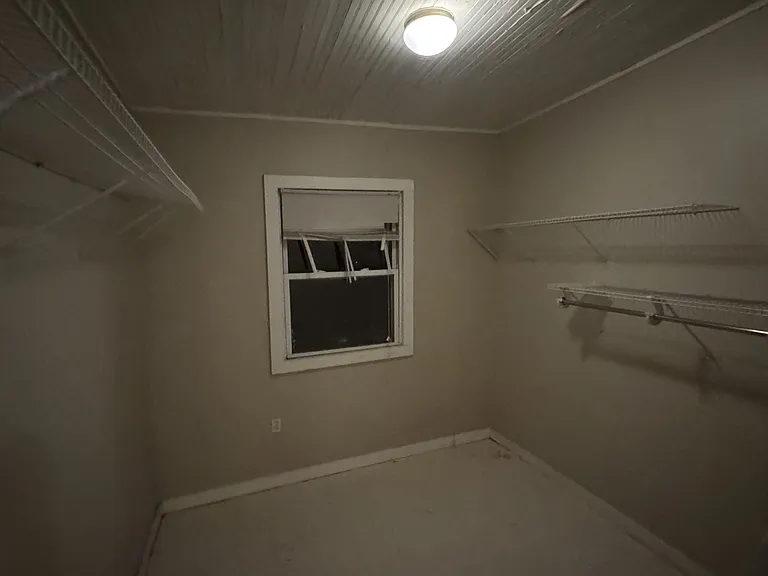 2114 Portis Aveapt #A — Photo 9