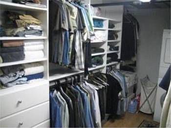 4th image of 2120 Wyandotte St APT 2