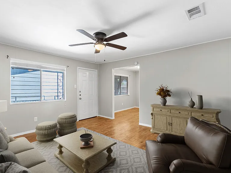 Sundance Apartments — Photo 14