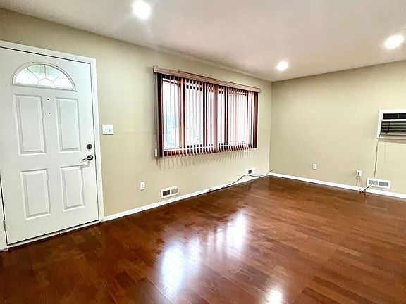 2nd image of 24 W Francis St