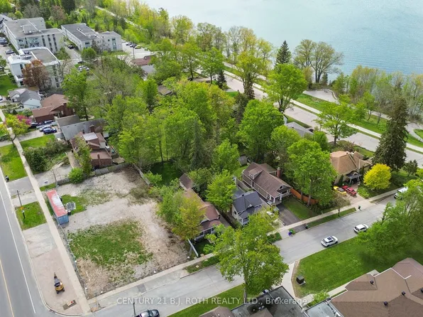 193 Blake St, Barrie, ON L4M 1K6