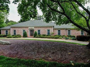 4934 Hampton Cir, Marietta, GA 30068