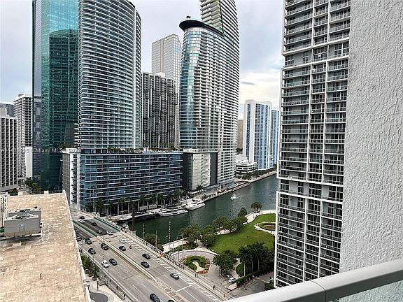 3rd image of 500 Brickell Ave APT 2003