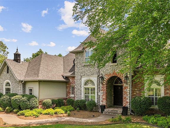 2nd image of 13781 Canterbury Dr