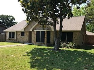 1411 Saxony Ln, Houston, TX 77058