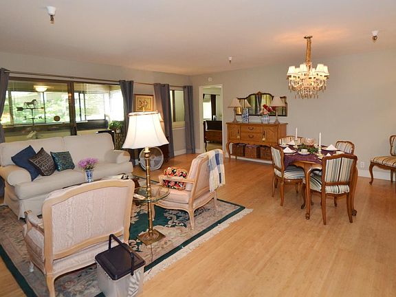 5th image of 451 Alberto Way Unit D252