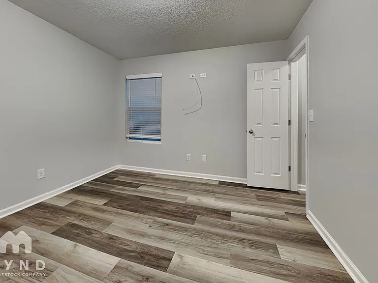 7352 Townsend Village Ln — Photo 14