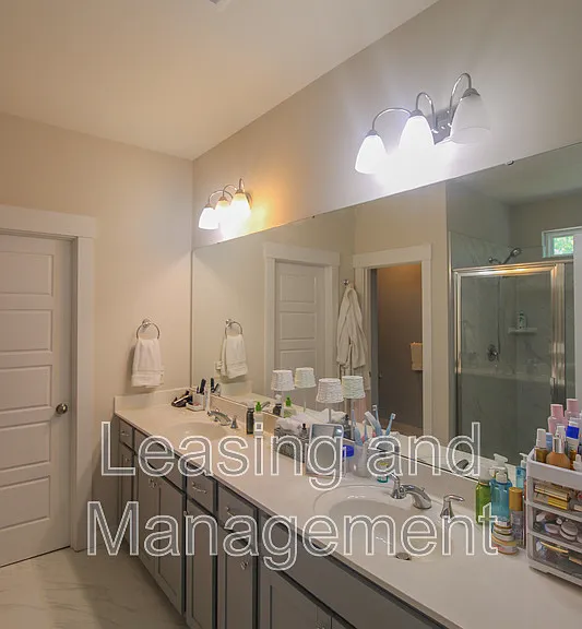 2352 Lantern St — Photo 20