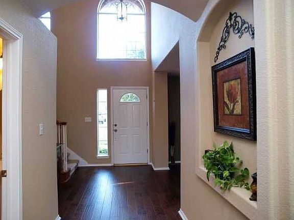 2nd image of 2308 Kristen Ln