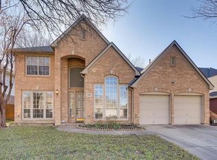2006 Forest Park Dr, Arlington, TX 76001