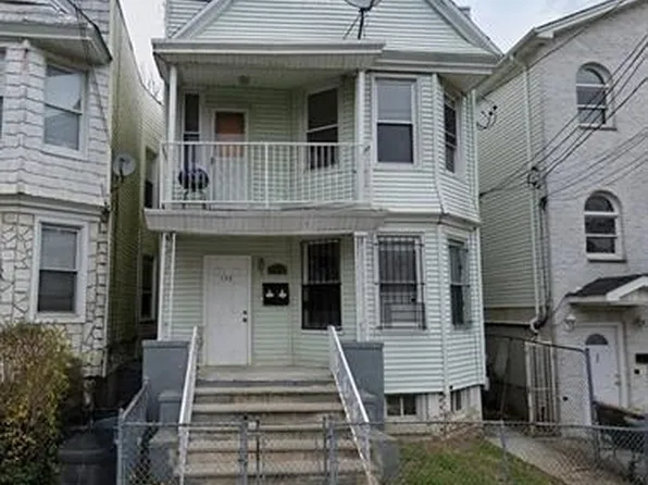 198 Myrtle Avenue image 1 of 24