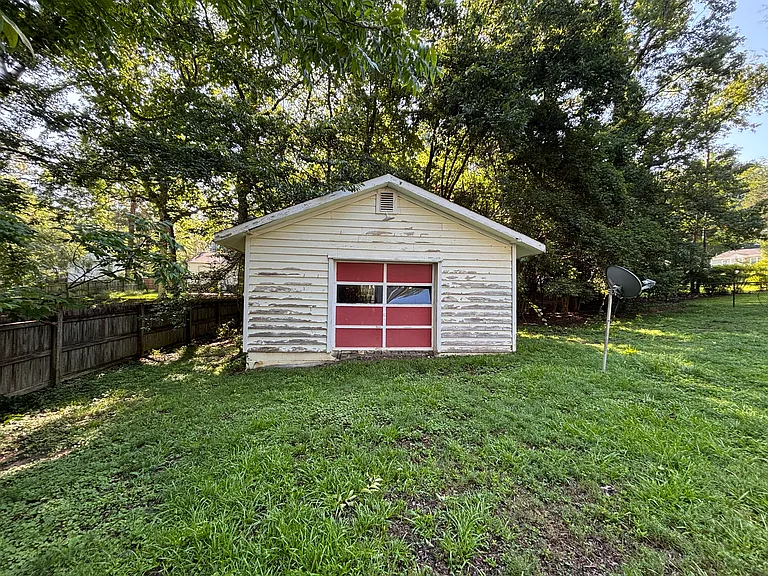 229 Urban Dr — Photo 20