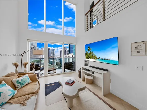 41 SE 5th St, Miami, FL