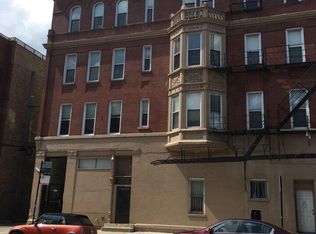1550 N Hudson Ave APT 2, Chicago, IL 60610