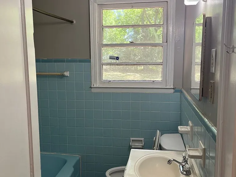 2914 Blan St — Photo 18