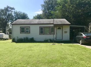 437 Elm Ave, Valley Center, KS 67147