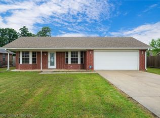 106 Commanche Loop, Roland, OK 74954