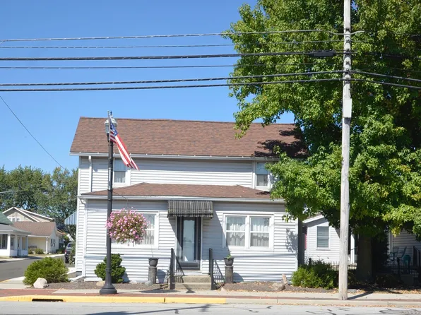 108 W State St, Botkins, OH 45306