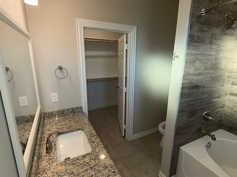 3481 Fenway Cir — Photo 12