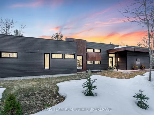 3870 Darling Island Rd, Severn, ON L0K 1E0