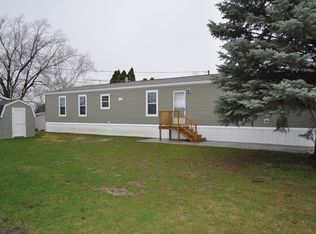 9 Clover Ln, N Fond Du Lac, WI 54937