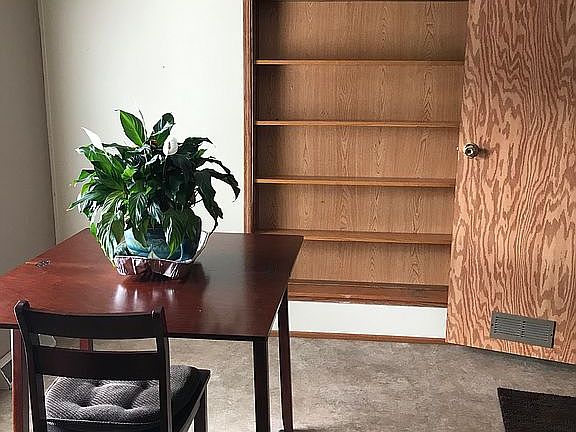 3rd image of 1713 Kentucky Ave #75