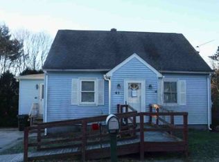 41 Lois St, Norwich, CT 06360