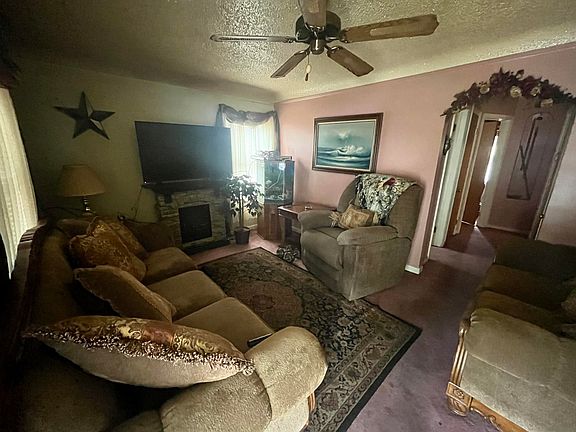 2nd image of 1029 White Ave