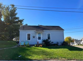 136 W Main St, Elizabeth, IL 61028