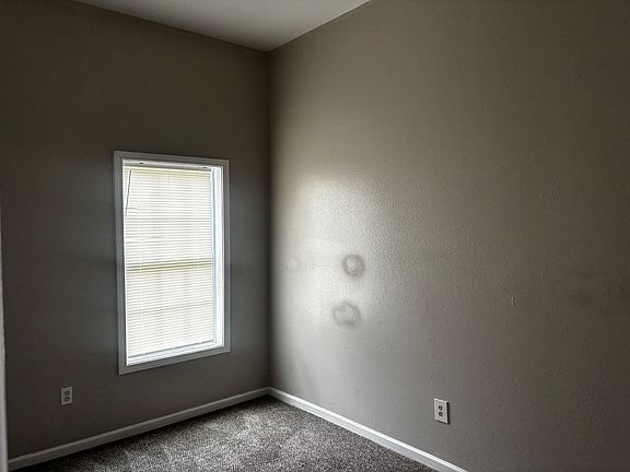 5th image of 2281 Virginia St