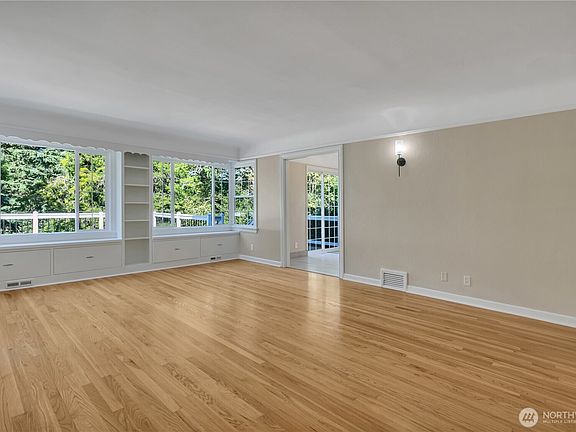 4th image of 15219 22nd Avenue SW