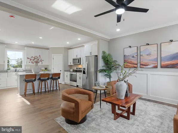 6061 Winchester Ave, Inwood, WV 25428