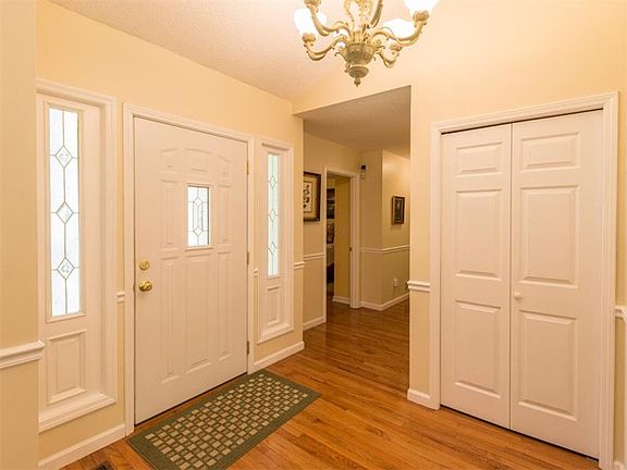 4th image of 6697 Live Oak Ln