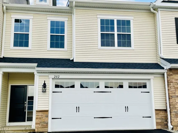 202 Thompson Dr, Princeton Junction, NJ 08550