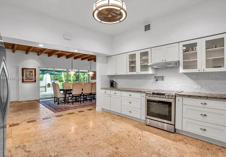 7405 SW 79th Ct — Photo 23