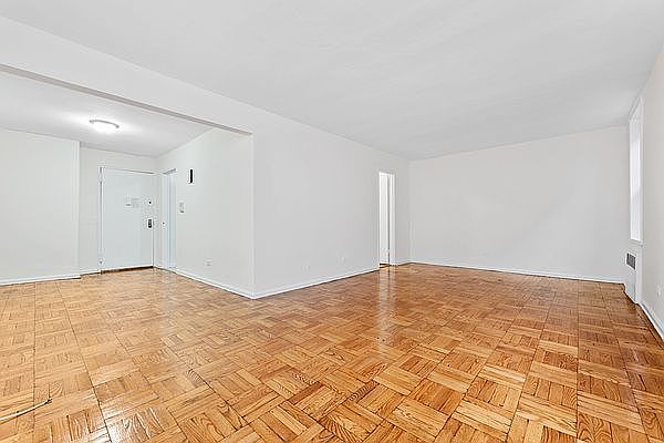 1st image of 13520 82nd Ave APT 1H