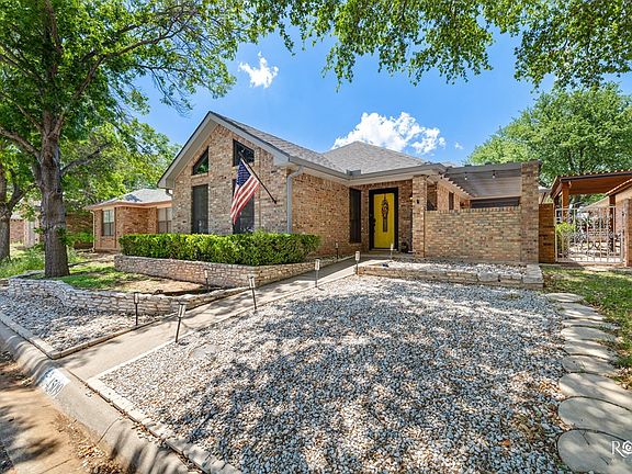 5th image of 4509 Shingle Oak Ln