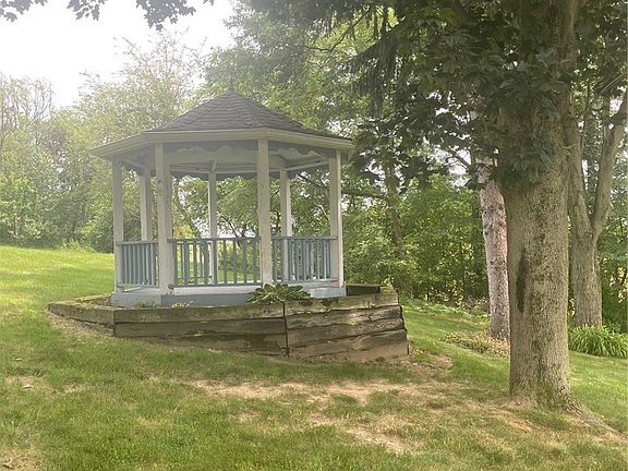 2nd image of 6218 Island Dr NW