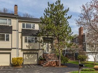 50 Edward Dr, Winchester, MA 01890
