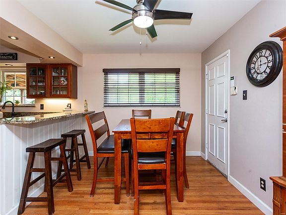 5th image of 2714 Woodbury Dr