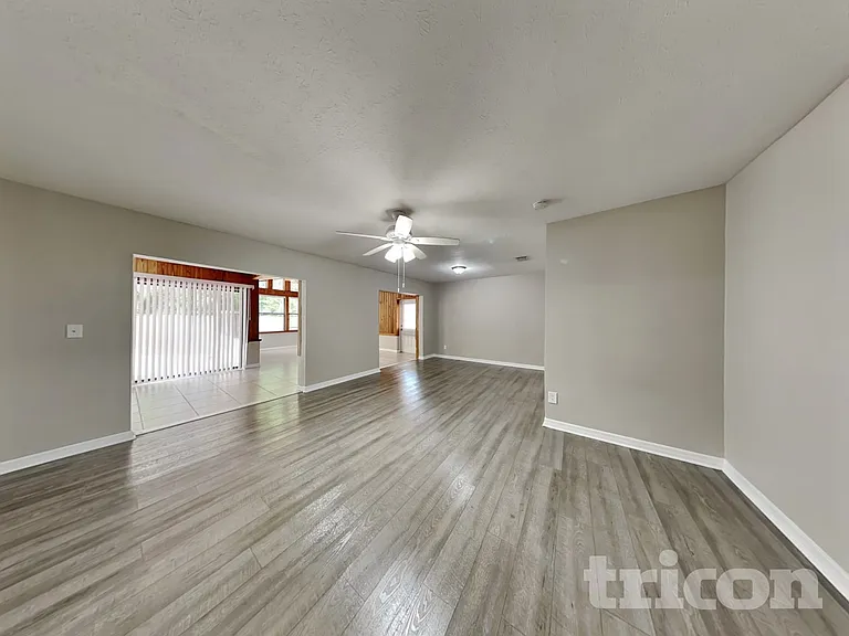 14314 Ravenwood Ln — Photo 4