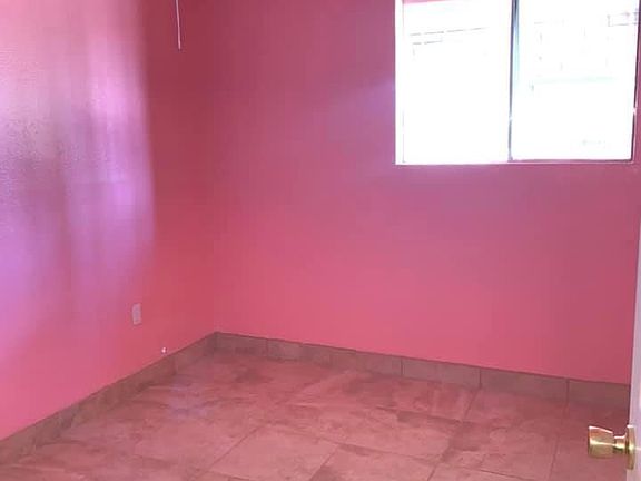 5th image of 309 W Fir Ave