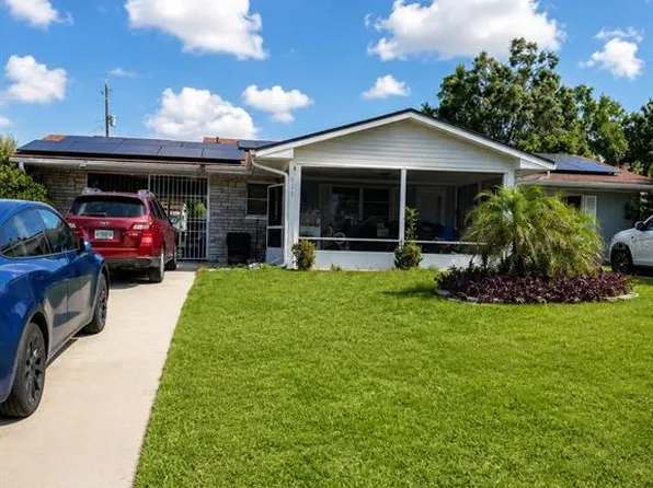 811 HILLSIDE AVENUE, LAKE WALES, FL 33853