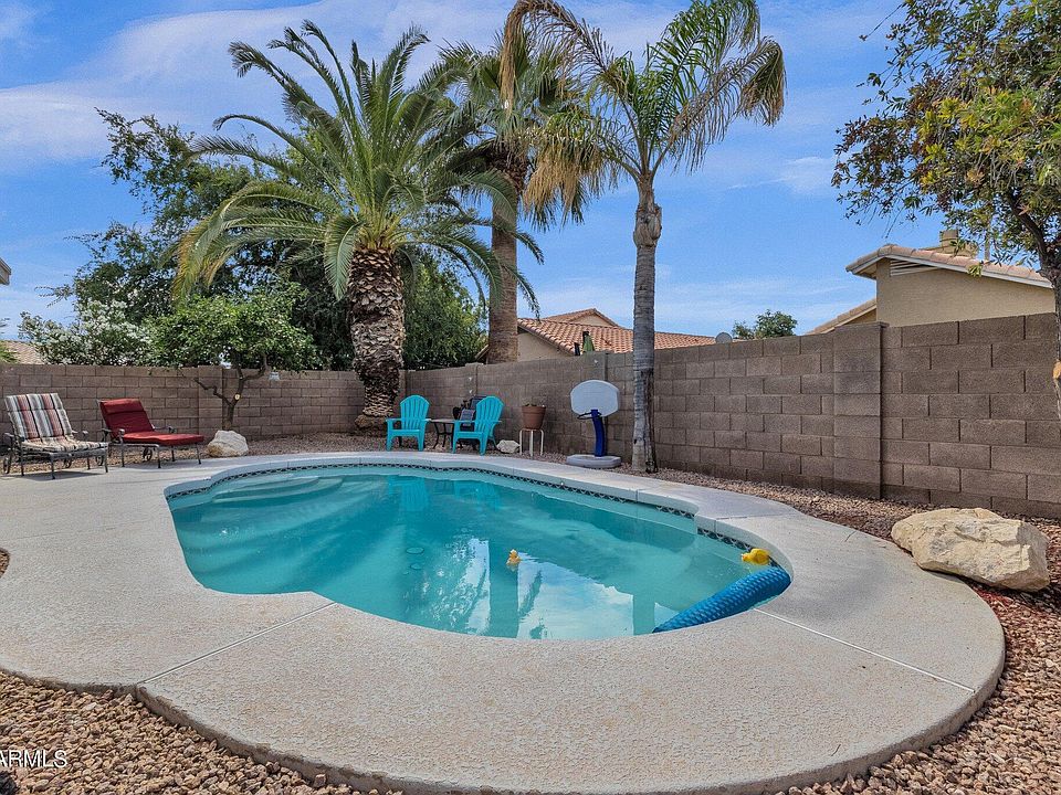 1st image of 1103 W BLUEBIRD Drive
