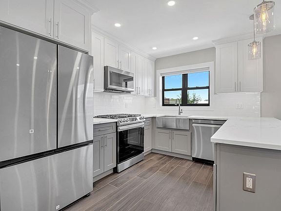 4th image of 21-15 42nd St #2